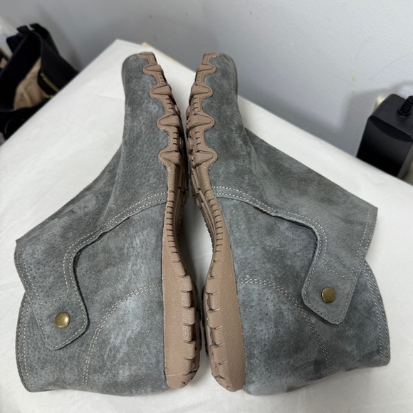 Skechers NWOT Biker Lite Suede Ankle Boots- Sz 9.5 - Picture 9 of 16